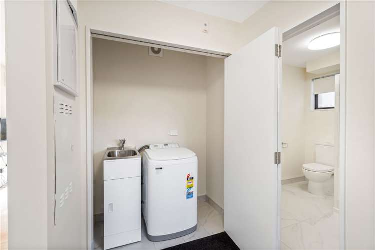 2/120 Stanmore Road Linwood_10