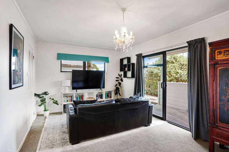 24 Isobel Road Greenhithe_21