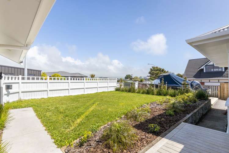 7 Lemont Place Westown_25