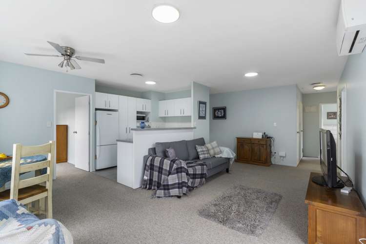 17 Woodbank Drive Glen Eden_9