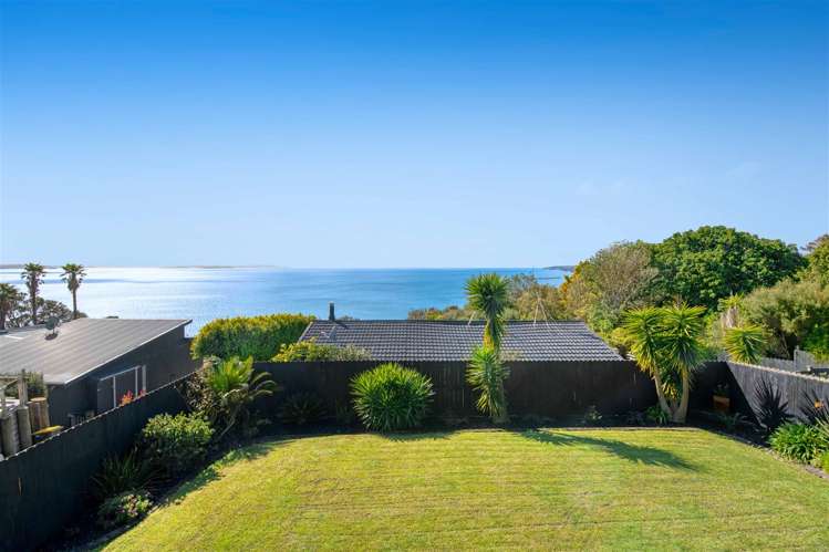 108 Vipond Road Stanmore Bay_10