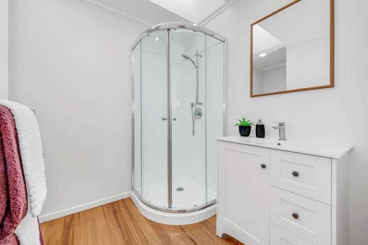 9 Third View Avenue Beachlands_20