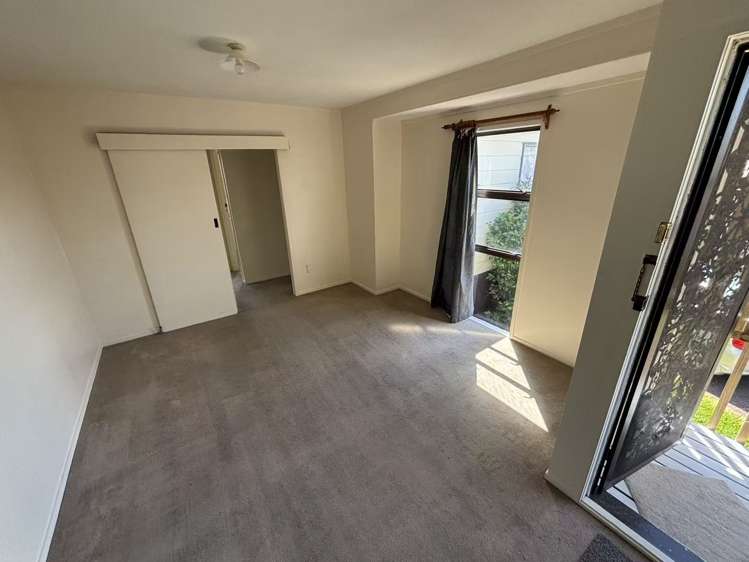 12 Garton Drive Massey_3