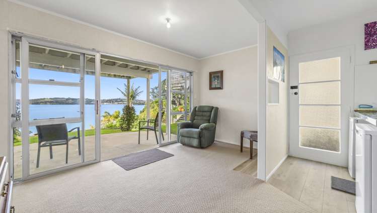 19 Swann Beach Road Stanmore Bay_8