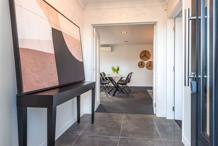 51 Mariposa Crescent Aidanfield_18