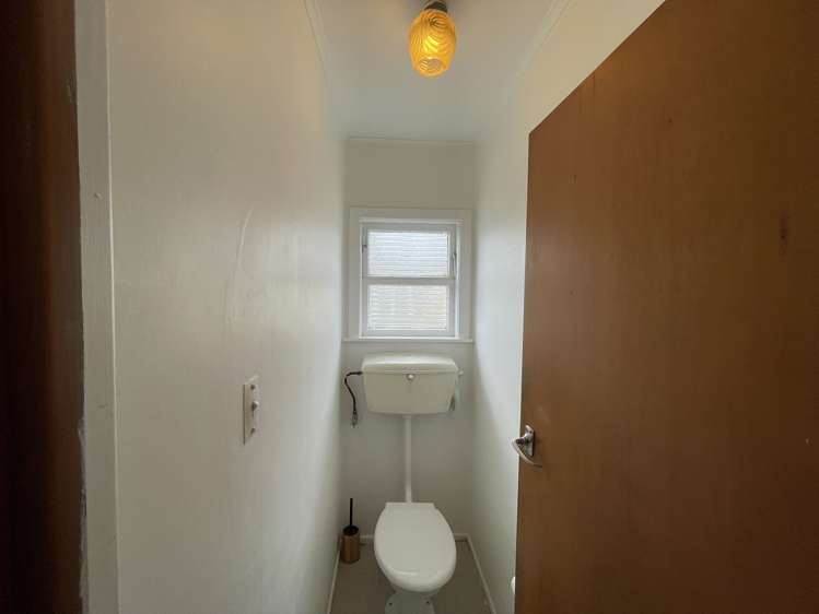 8 Albert Road Kelston_13