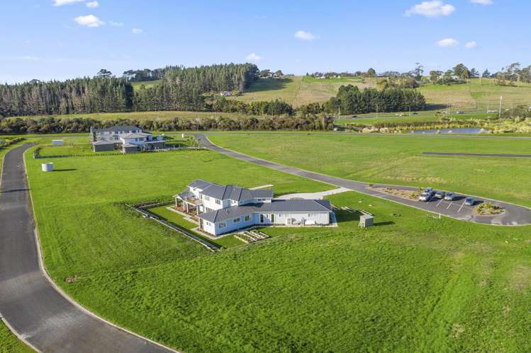 18 Throttle Close Dairy Flat_1