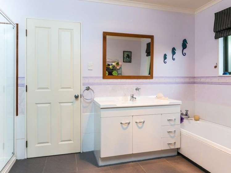 754 Queen Charlotte Drive Havelock_7