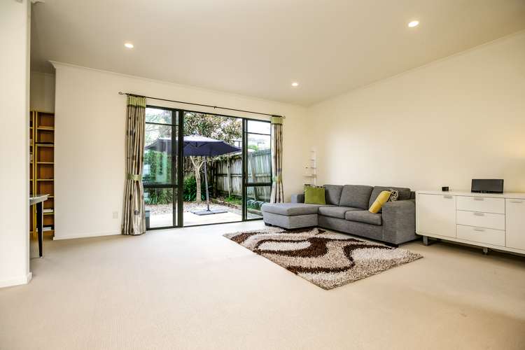 19/69 Target Road Totara Vale_5