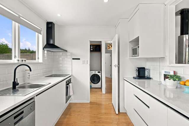 25 McPhail Street Birkdale_3