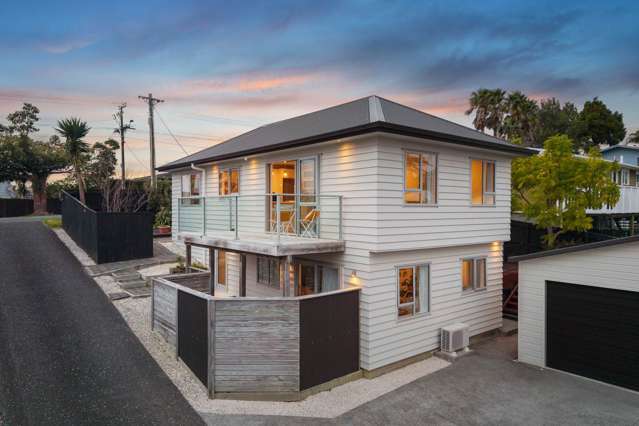 Modern, Sunny & with Income Potential