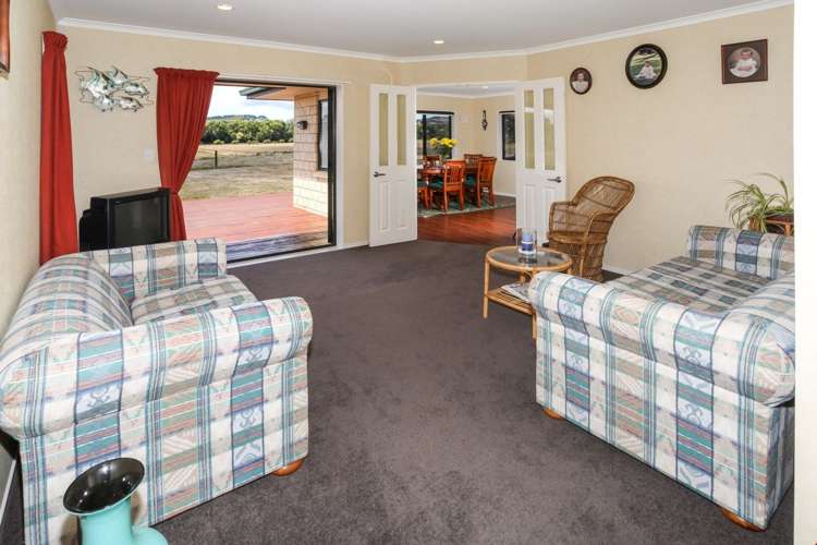 1898 Miranda Road Mangatangi_9