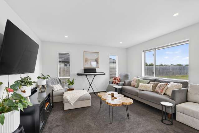 54 Graeme Foote Street Darfield_2