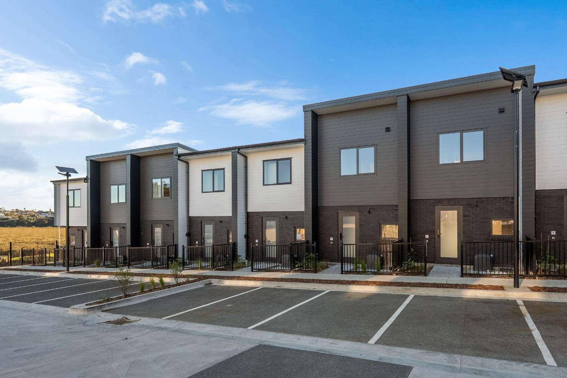 7/10 Ngaroma House Way Hobsonville_0