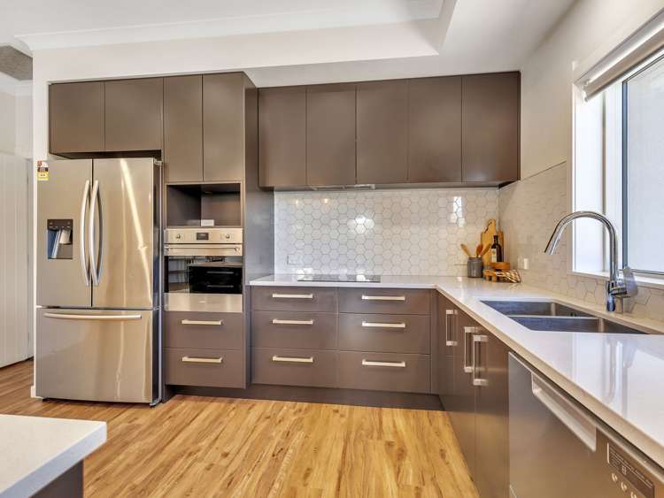 2 Drovers Way Frimley_4