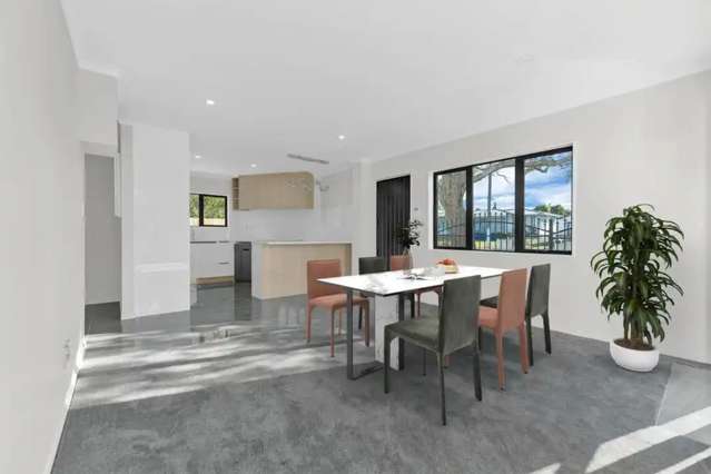 2/15 McKean Avenue Manurewa_4