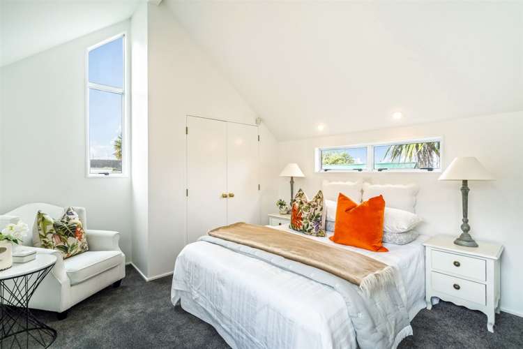 1/1 Valley Road Northcote_8