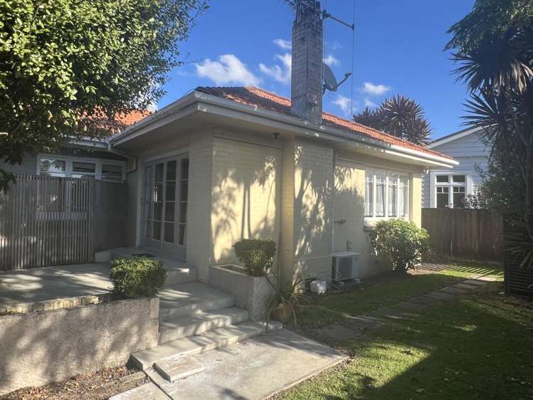 16B Flynn Road 1076_11