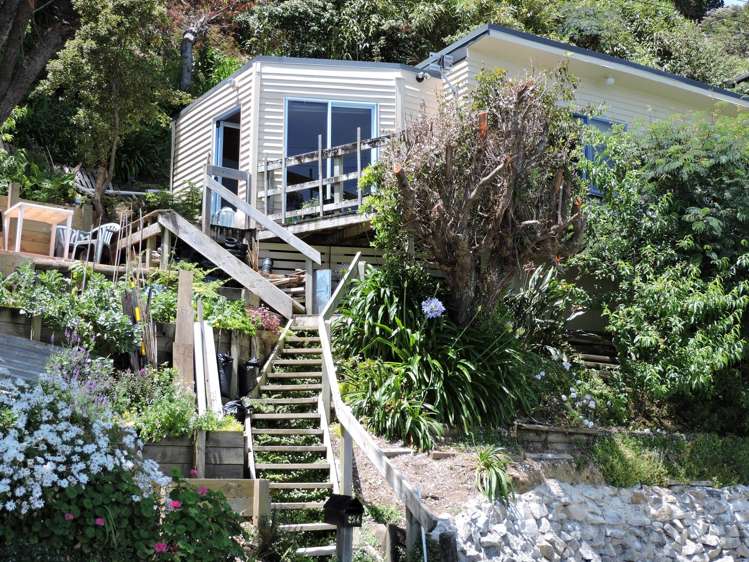 824 Thames Coast Road_0