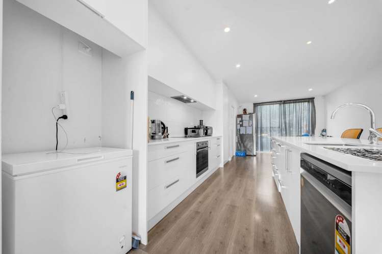 65 Bonair Crescent Silverdale_8