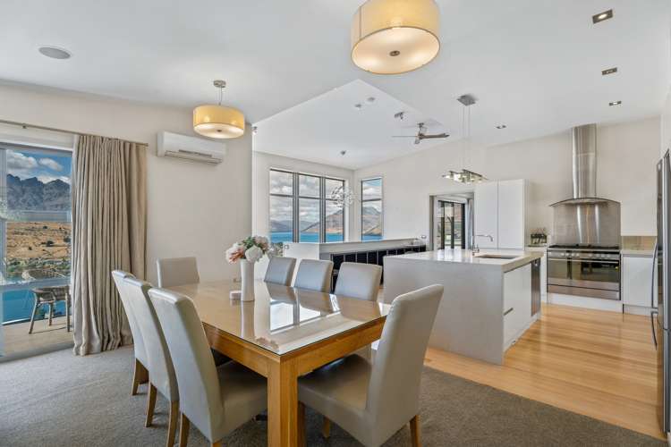 23 Olivers Place Queenstown_5