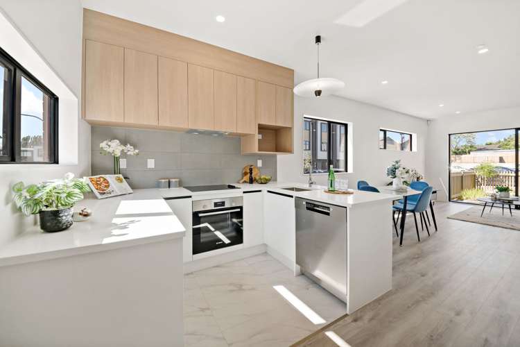 21 Tokarewa Close_0