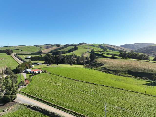 Often Admired, Well-balanced Farm in Lovells Flat