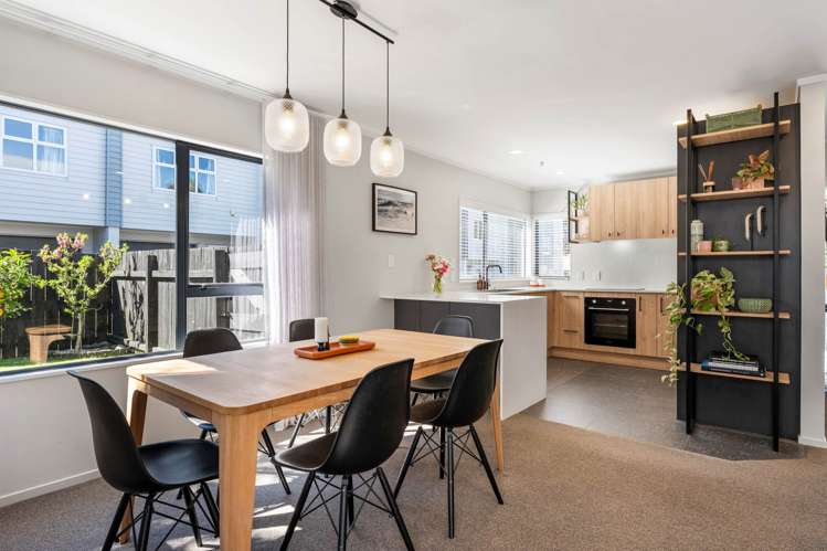 11A Waddell Avenue Pt England_5