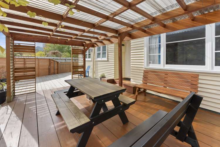 1 Peel Place Wainuiomata_19