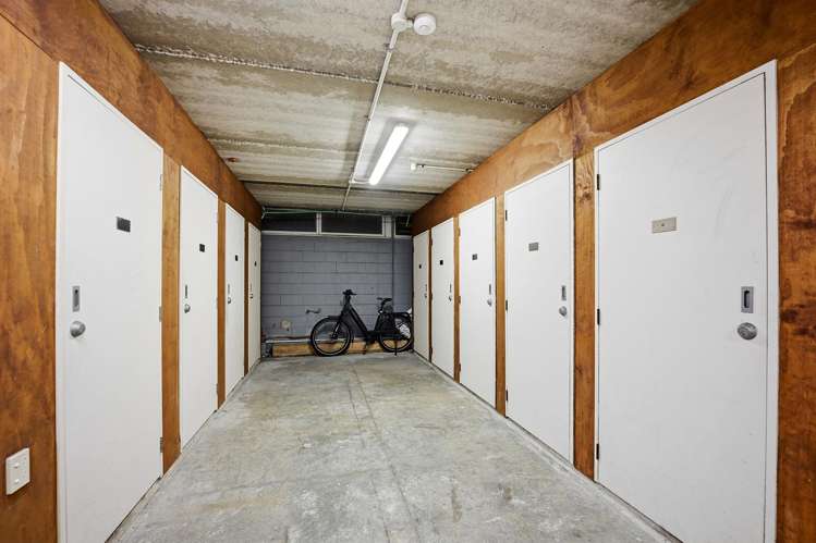 7/6 Beach Front Lane Browns Bay_26