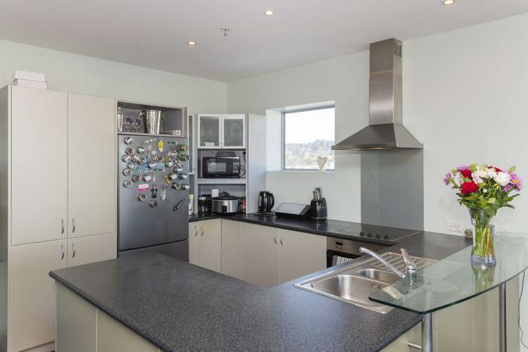 11/90 Customhouse Street Gisborne_2