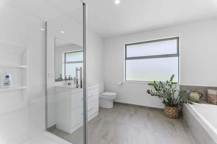 210 Maude Road Kaimiro_17