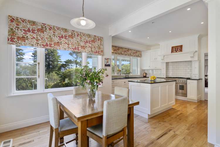 11 Francis Bell Grove Lowry Bay_6