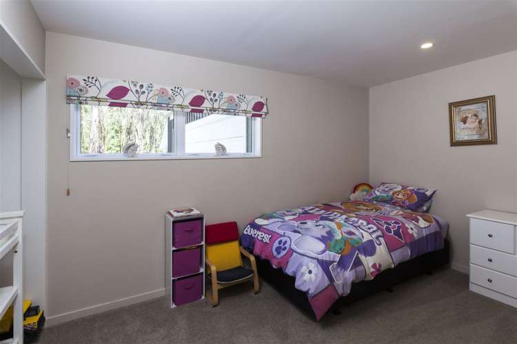 2279 South Eyre Road West Eyreton_12