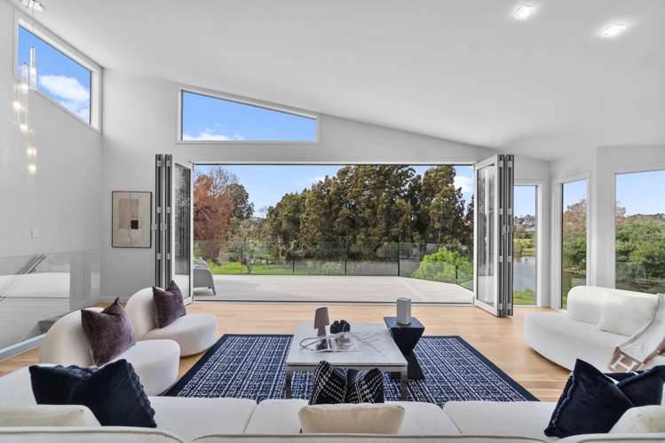 22 Tarahanga Street Northcote Central_1