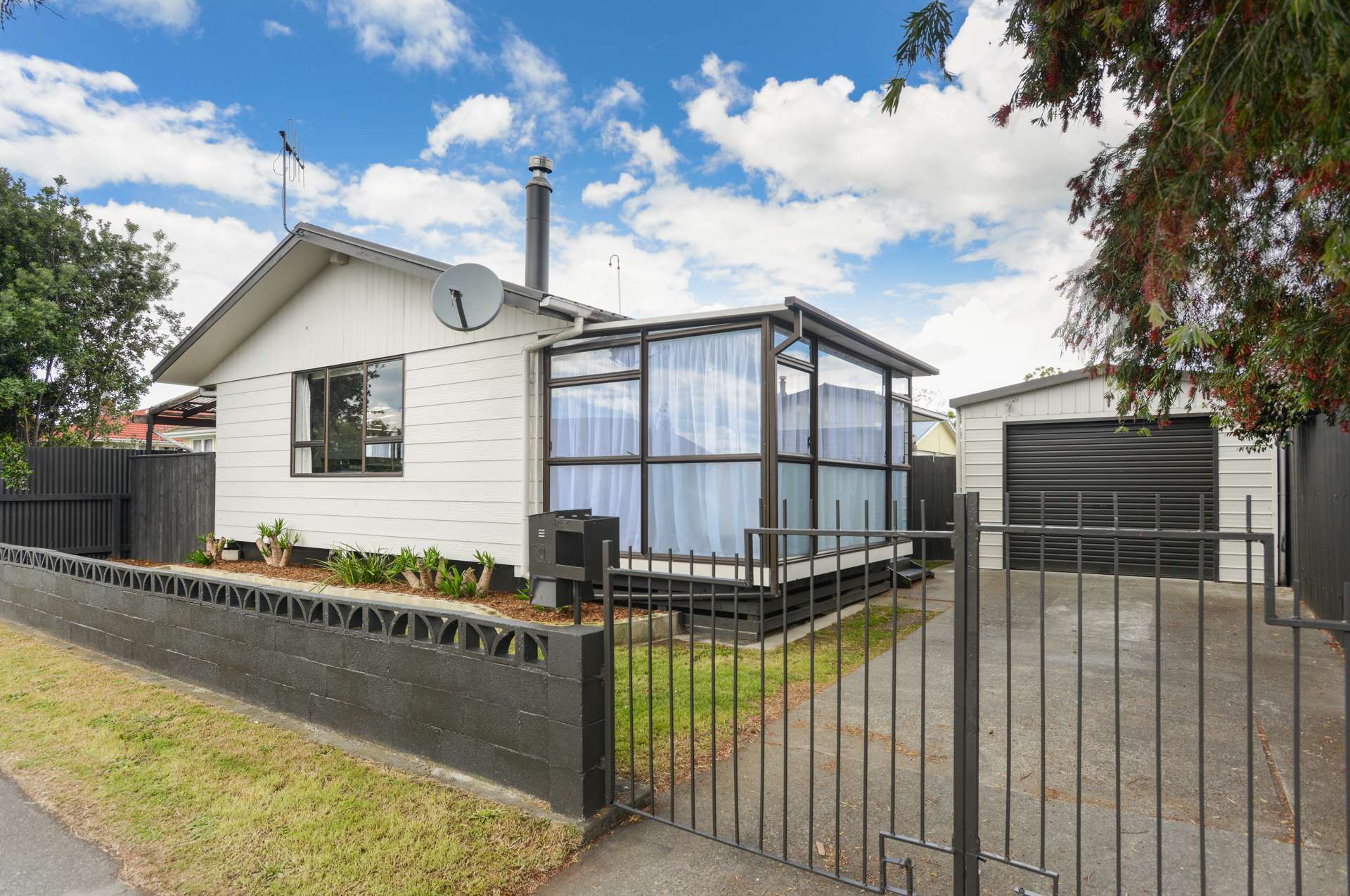 32 Plowman Crescent Onekawa_0