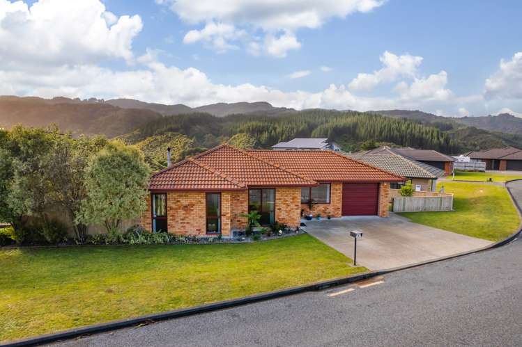 1 Percy Kinsman Crescent Riverstone Terraces_13