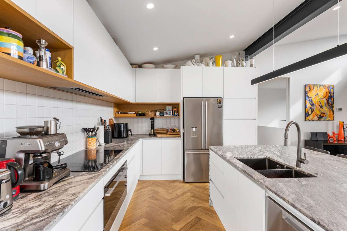 10A Glen Atkinson Street_3