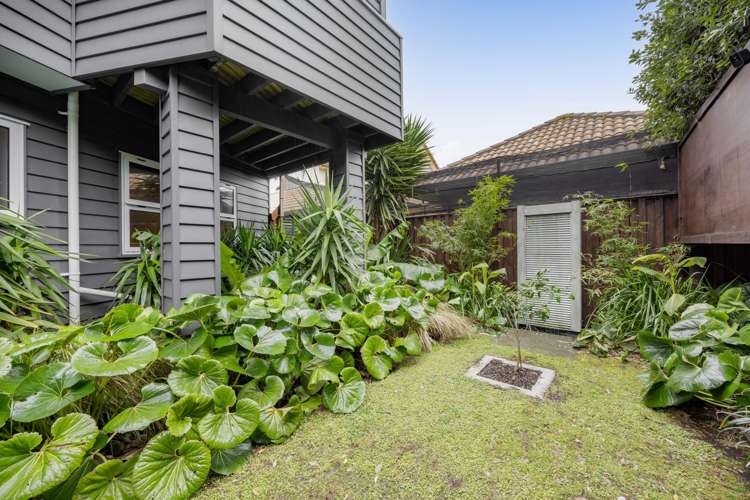 22 Halse Place Opunake_10