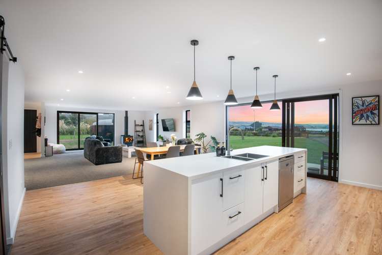 10 Otuarae Drive Taieri Mouth_5