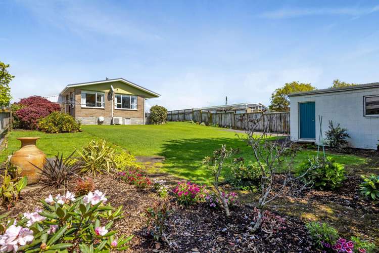 37 Clifton Drive Waitara_17