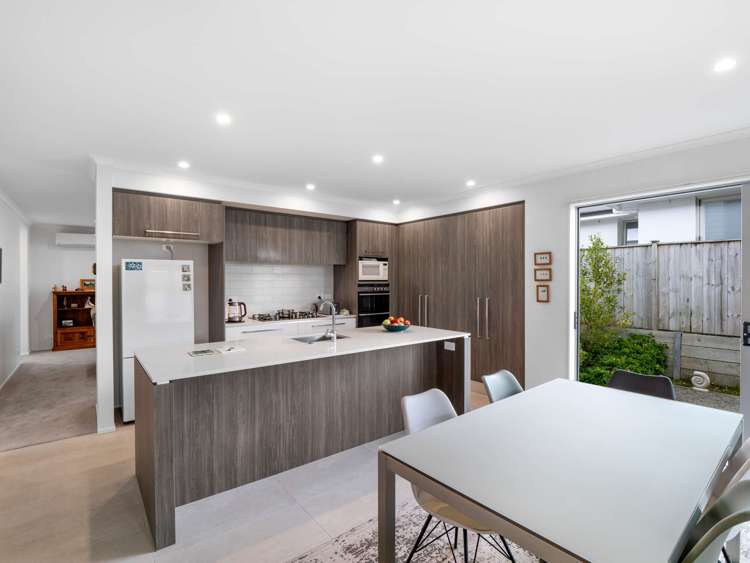 3 Taikura Avenue Red Beach_13