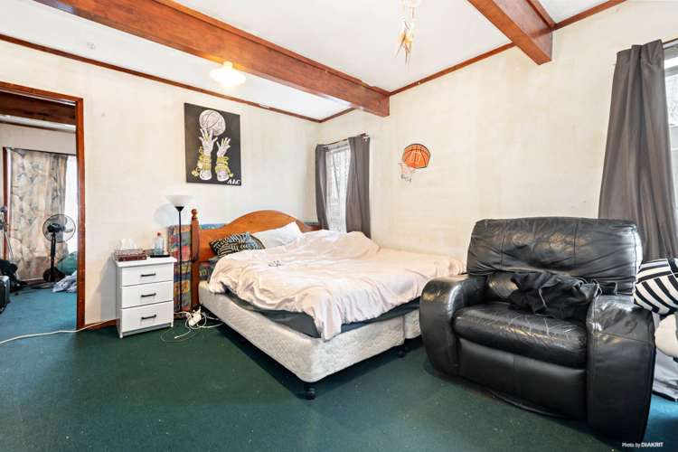 147 Clevedon Road Papakura_12