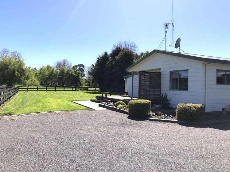 372 Pickering Road_0