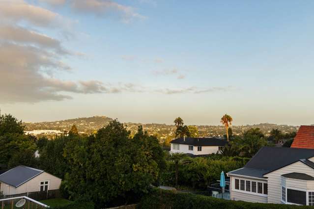 8 Summit Drive Mount Albert_2