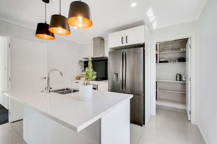 23 Inuwai Street Glenview_7