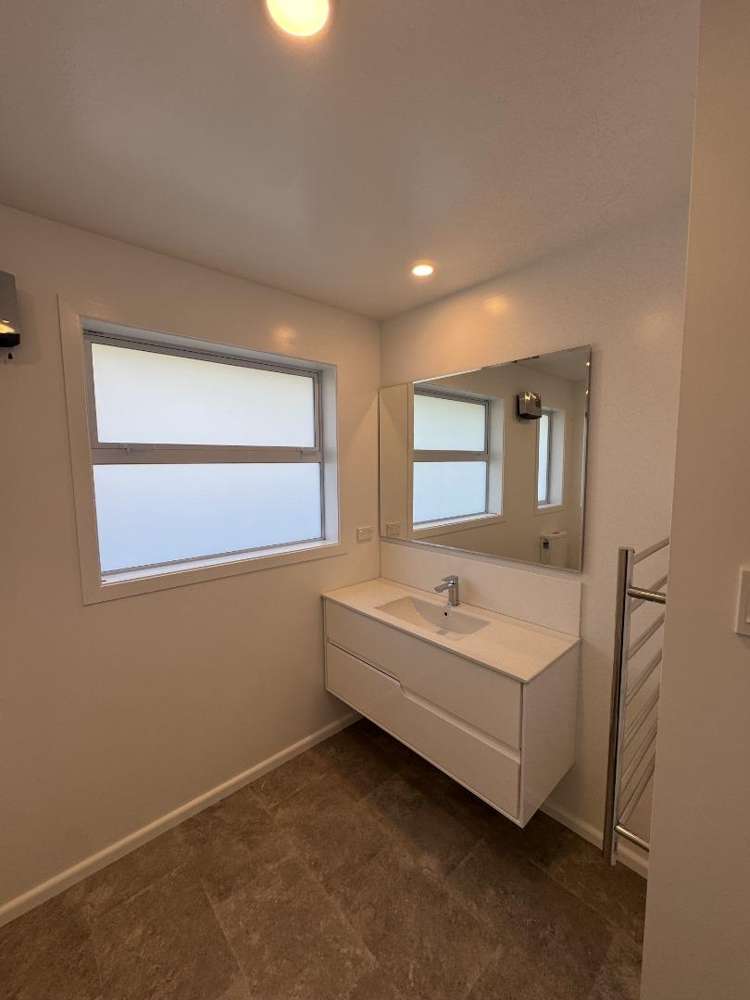 422 Sawyers Arms Road Harewood_10