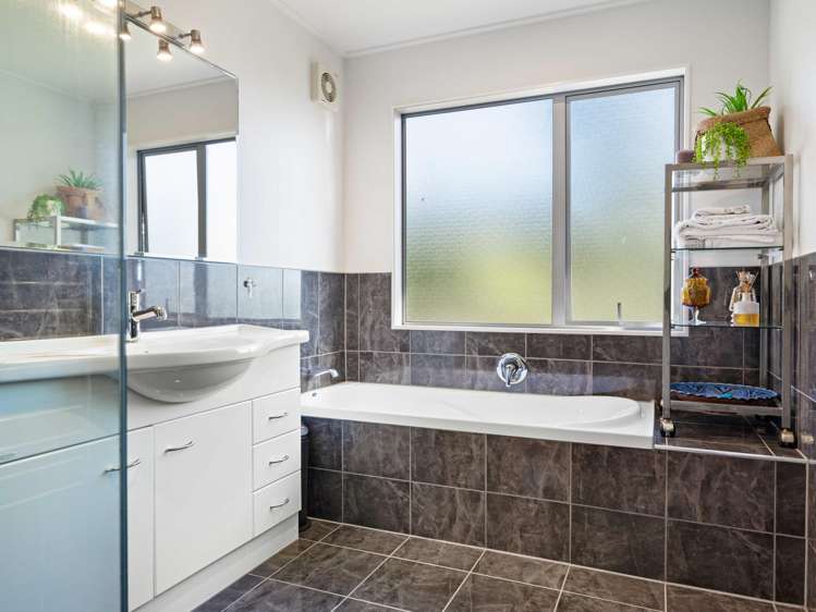 705 Ponga Road Opaheke_22