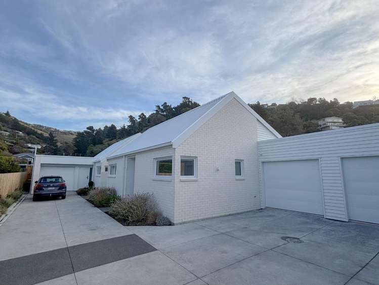 2/14 Nayland Street Sumner_8