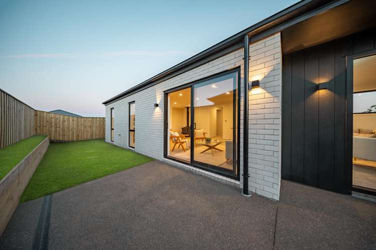 47 Accadia Dr Rolleston_18